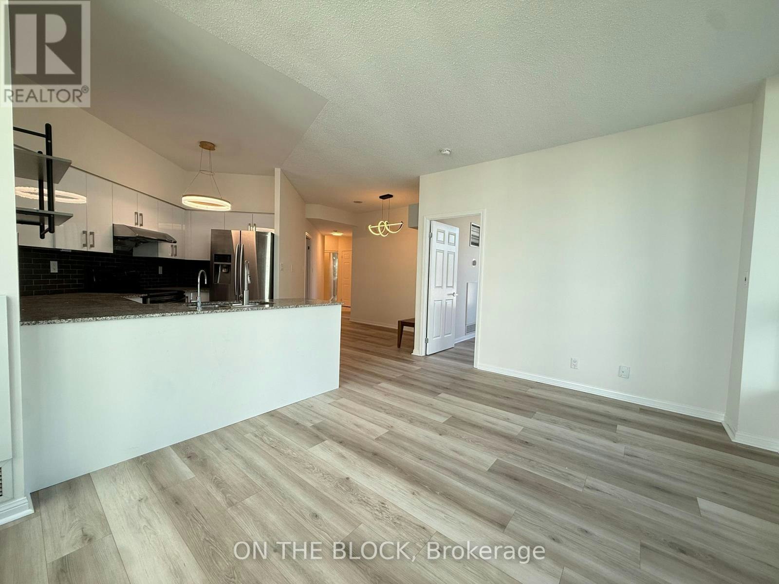 1515-230 Queens Quay W, Toronto, ON, M5J 2Y7 - 4