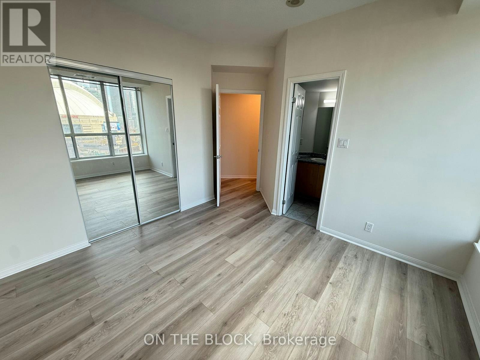 1515-230 Queens Quay W, Toronto, ON, M5J 2Y7 - 14