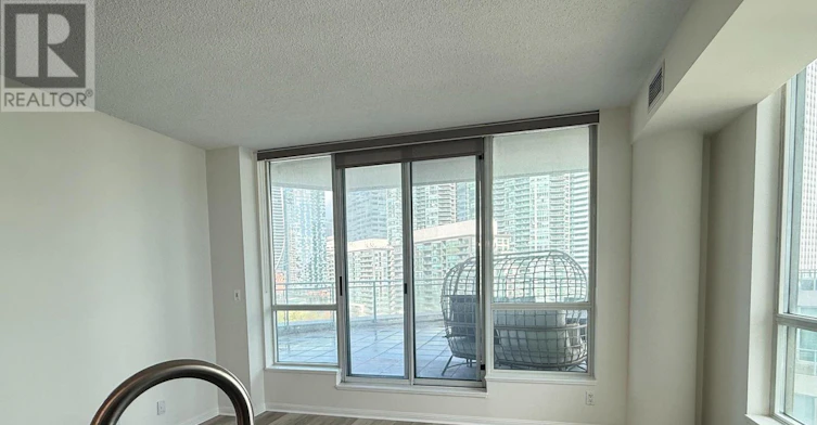 1515-230 Queens Quay W, Toronto, ON, M5J 2Y7 - 6