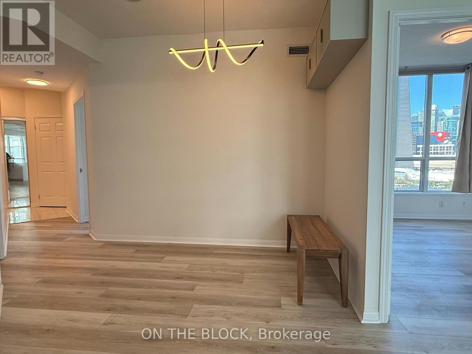 1515-230 Queens Quay W, Toronto, ON, M5J 2Y7 - 5