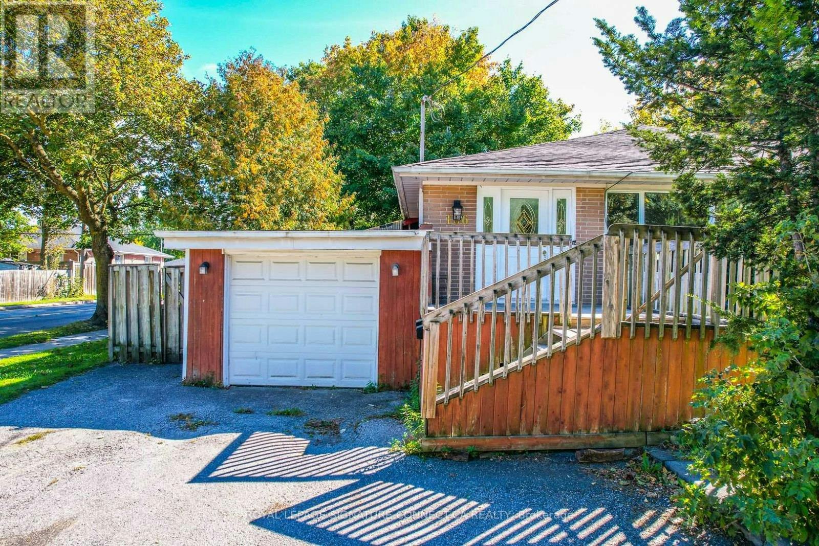 UPPER LEVEL-166 Cherrywood Drive, Newmarket, ON, L3Y 2X7