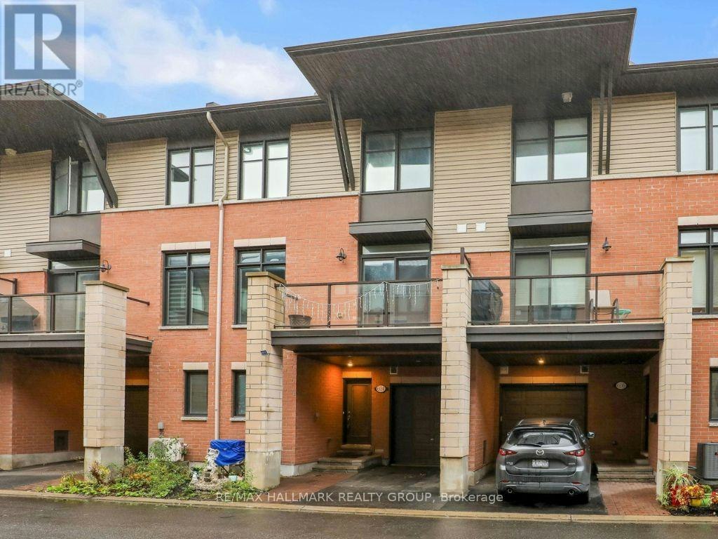 604 Chaperal Private, Ottawa, ON, K4A 0Y2