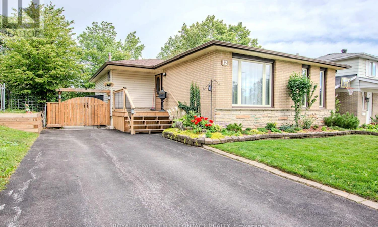 12 Daphne Crescent