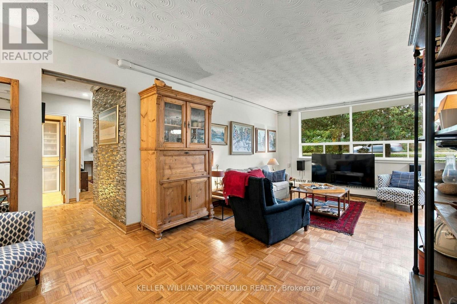 108-100 Coe Hill Drive, Toronto, ON, M6S 3E1