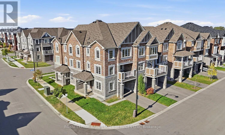 998 Balsam Court