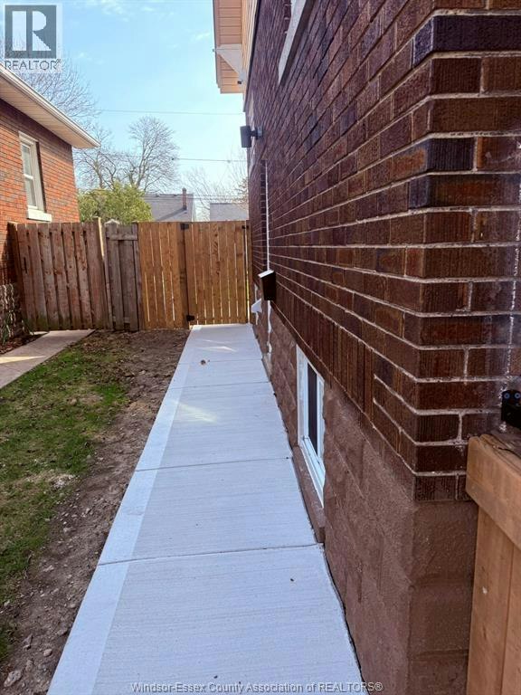 LOWER-1748 Hall Avenue, Windsor, ON, N8W 2L4 - 3