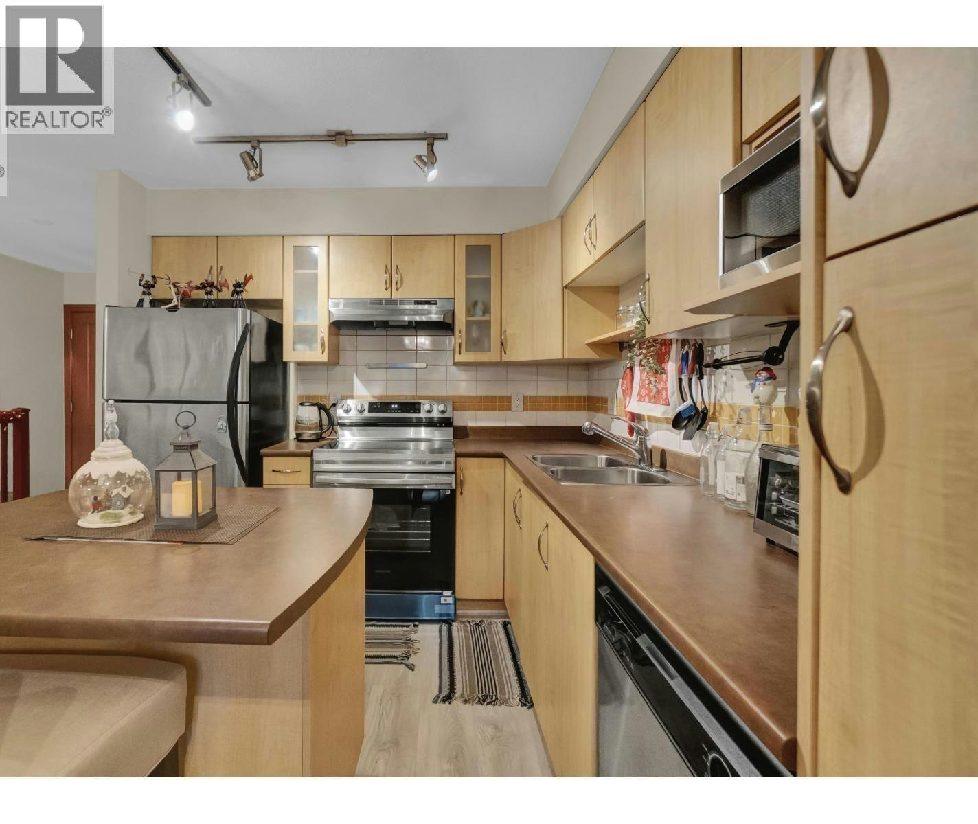 111-160 Shoreline Circle, Port Moody, BC, V3H 0B2 - 4