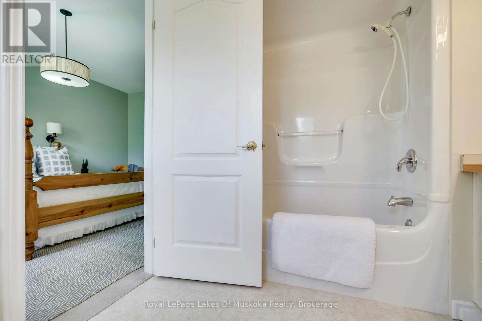 401-31 Dairy Lane, Huntsville, ON, P1H 2L7 - 13