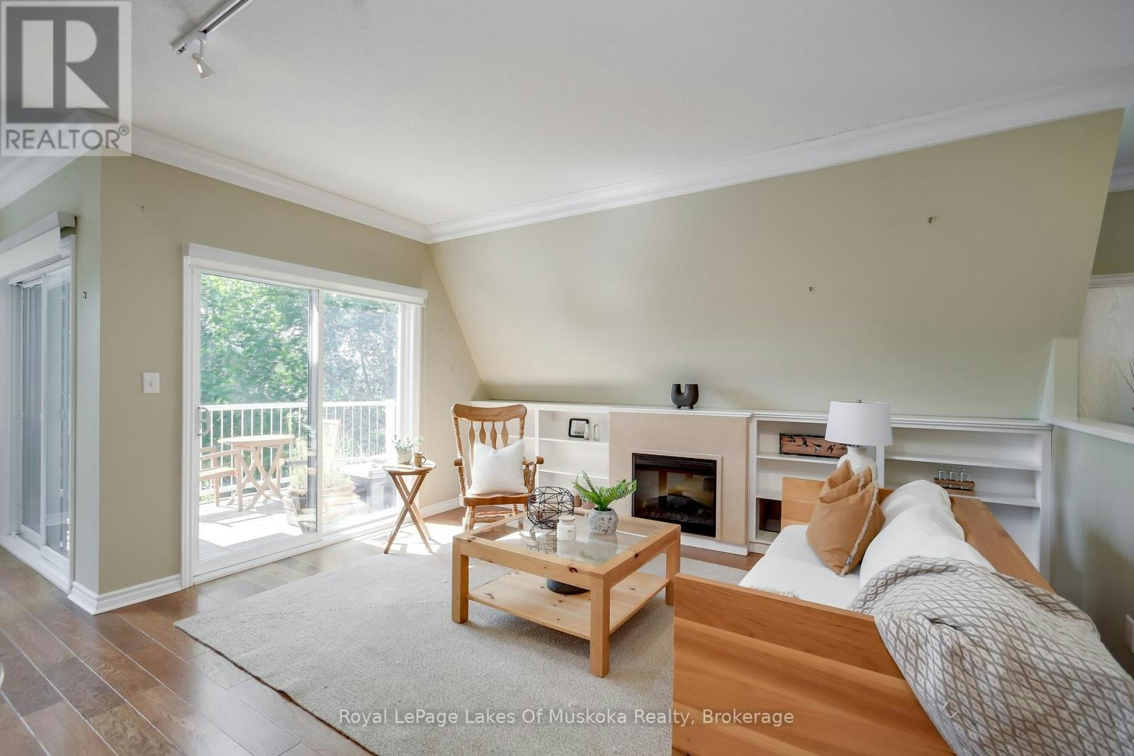 401-31 Dairy Lane, Huntsville, ON, P1H 2L7 - 8