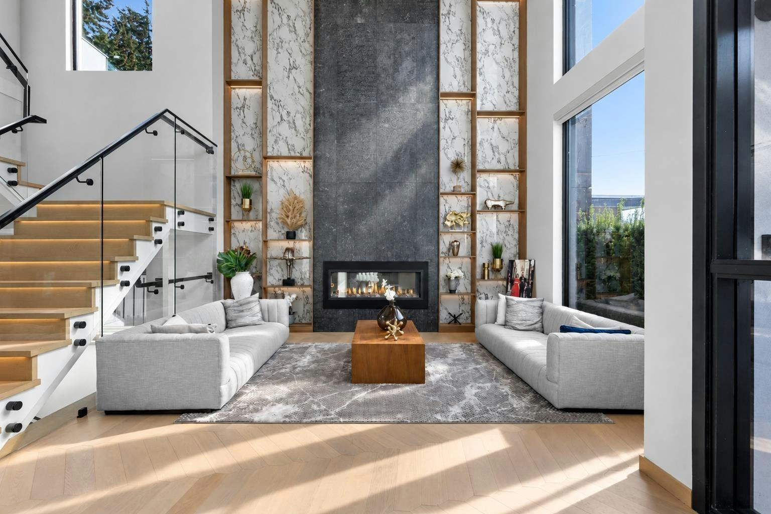 1072 Habgood Street - 3