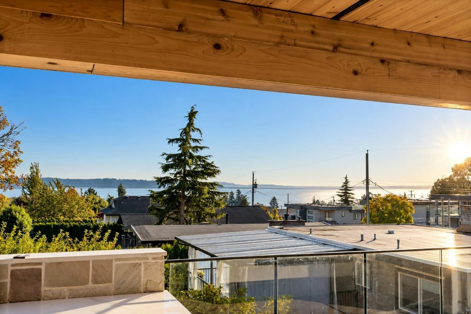 1072 Habgood Street, Surrey, BC, V4B 4W8 - 24