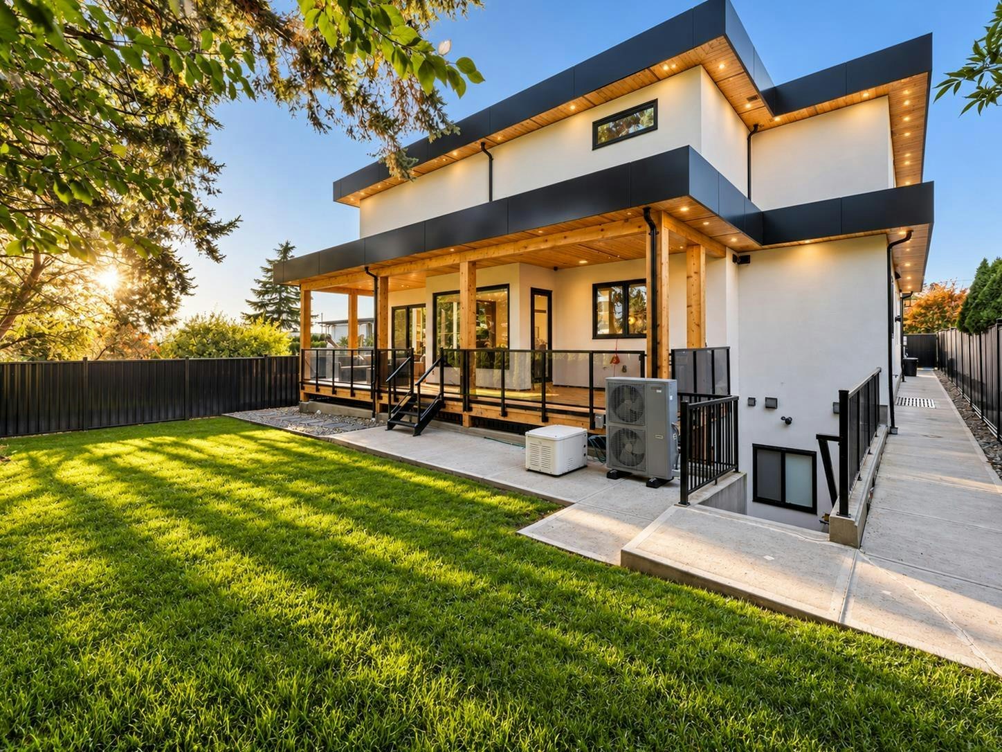 1072 Habgood Street, Surrey, BC, V4B 4W8 - 39