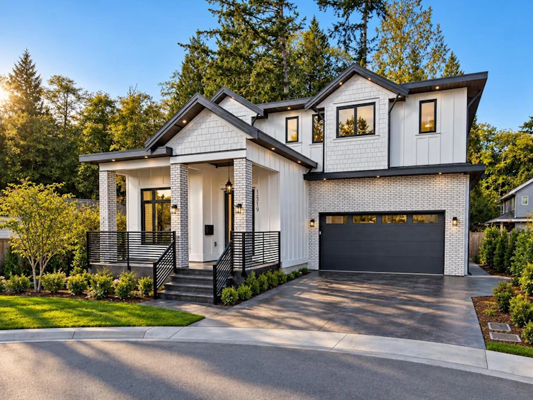 13919 64a Avenue, Surrey, BC, V3W 1Y7