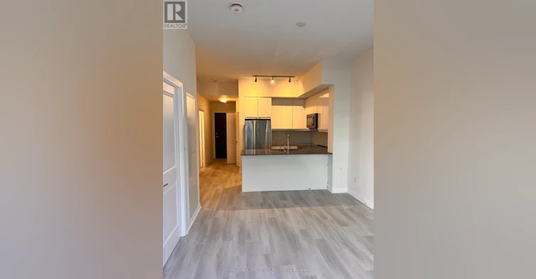1028-3270 Sheppard Avenue E, Toronto, ON, M1T 3K3 - 4