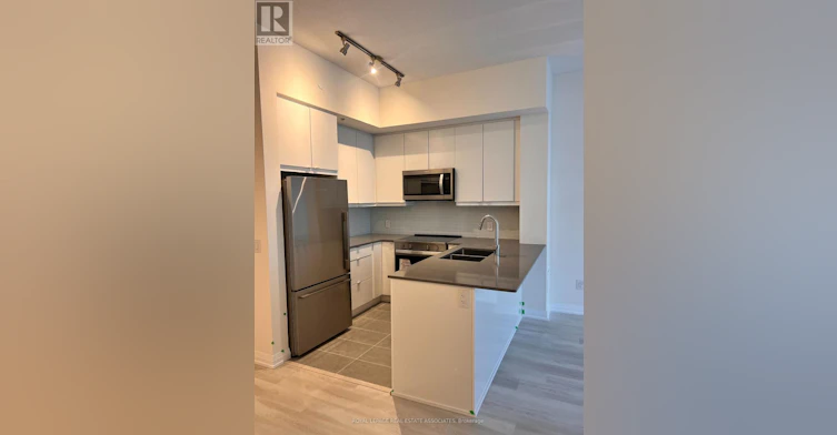 1028-3270 Sheppard Avenue E, Toronto, ON, M1T 3K3 - 3