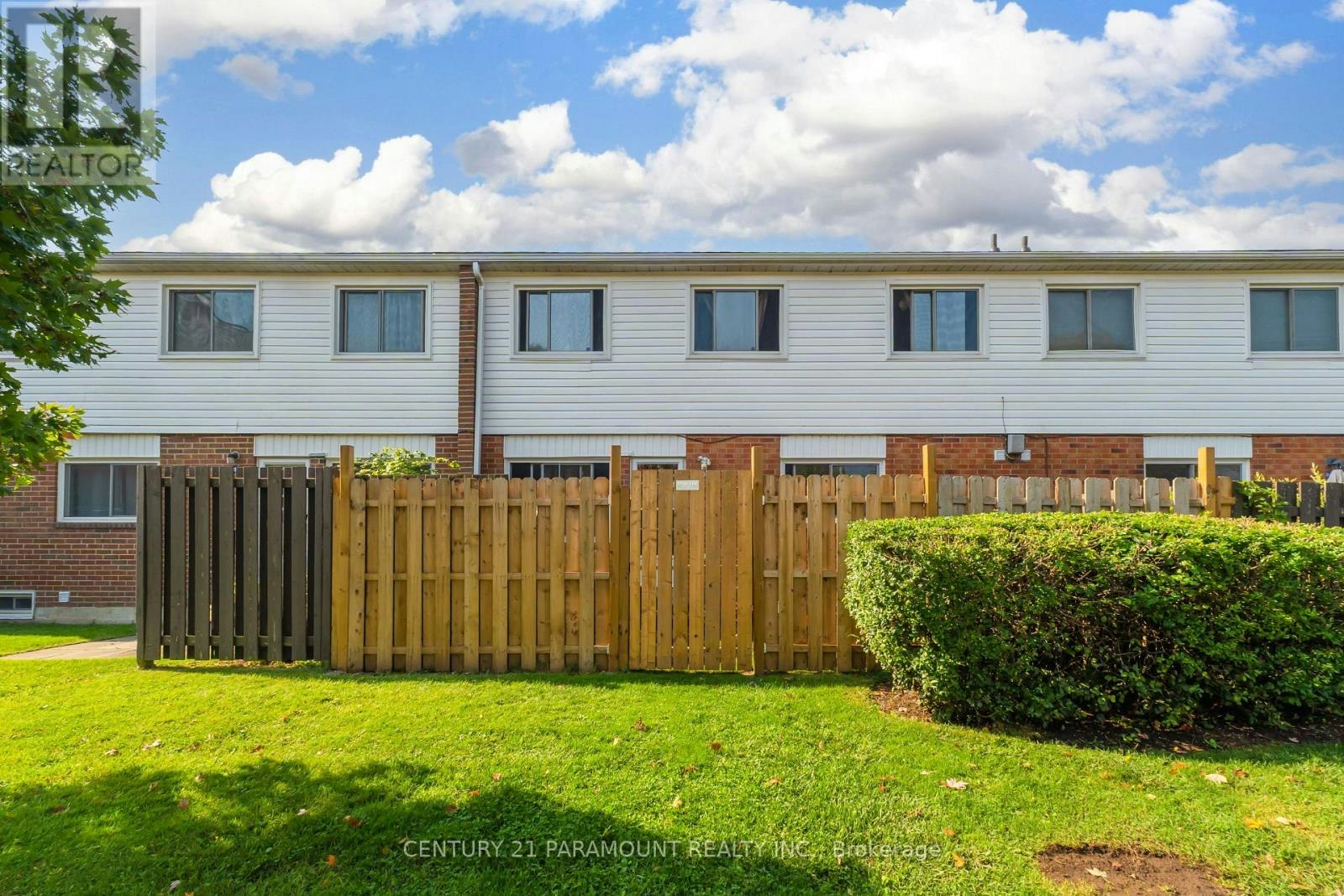 116-1010 Glen Street, Oshawa, ON, L1J 6J2