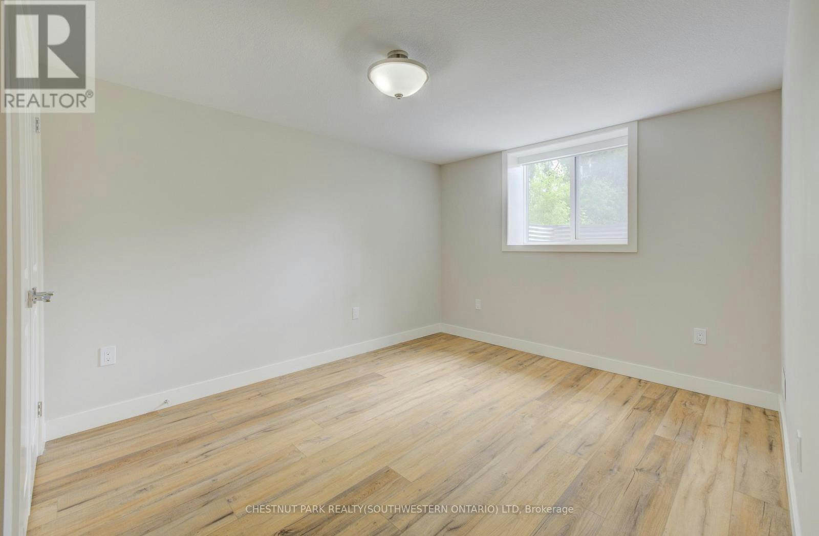B-35 Second Avenue, Kitchener, ON, N2C 1N4 - 13