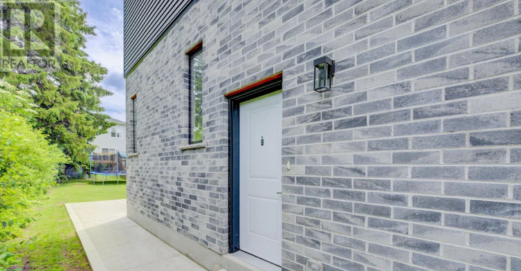 B-35 Second Avenue, Kitchener, ON, N2C 1N4 - 2