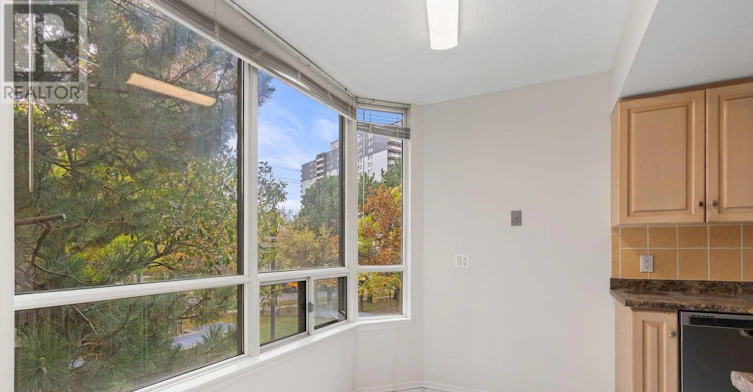 210-1101 Steeles Avenue W, Vaughan, ON, M2R 3W5 - 7