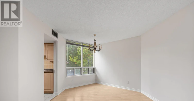 210-1101 Steeles Avenue W, Vaughan, ON, M2R 3W5 - 4