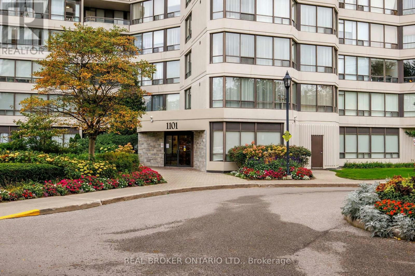 210-1101 Steeles Avenue W, Vaughan, ON, M2R 3W5 - 2
