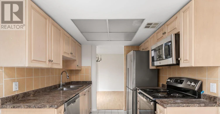 210-1101 Steeles Avenue W, Vaughan, ON, M2R 3W5 - 12