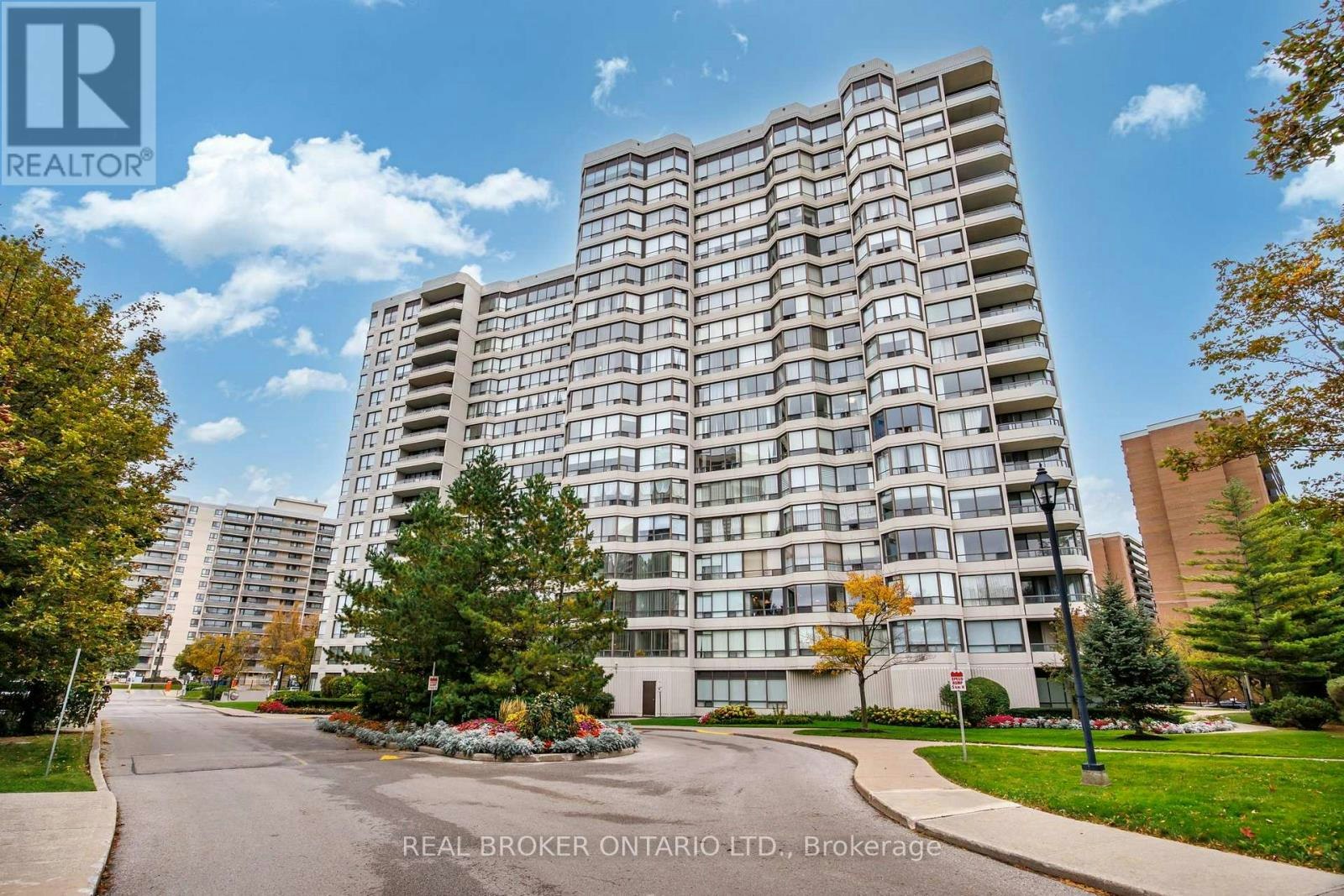 210-1101 Steeles Avenue W, Vaughan, ON, M2R 3W5