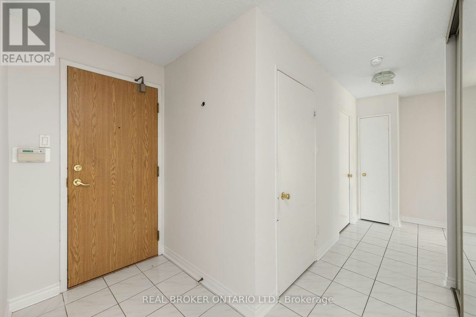 210-1101 Steeles Avenue W, Vaughan, ON, M2R 3W5 - 13