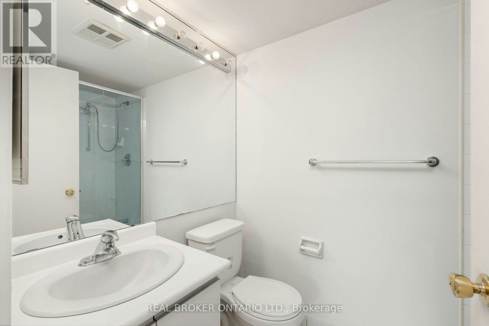 210-1101 Steeles Avenue W, Vaughan, ON, M2R 3W5 - 17