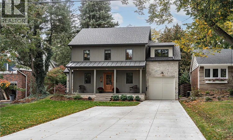 890 Forest Glen Avenue