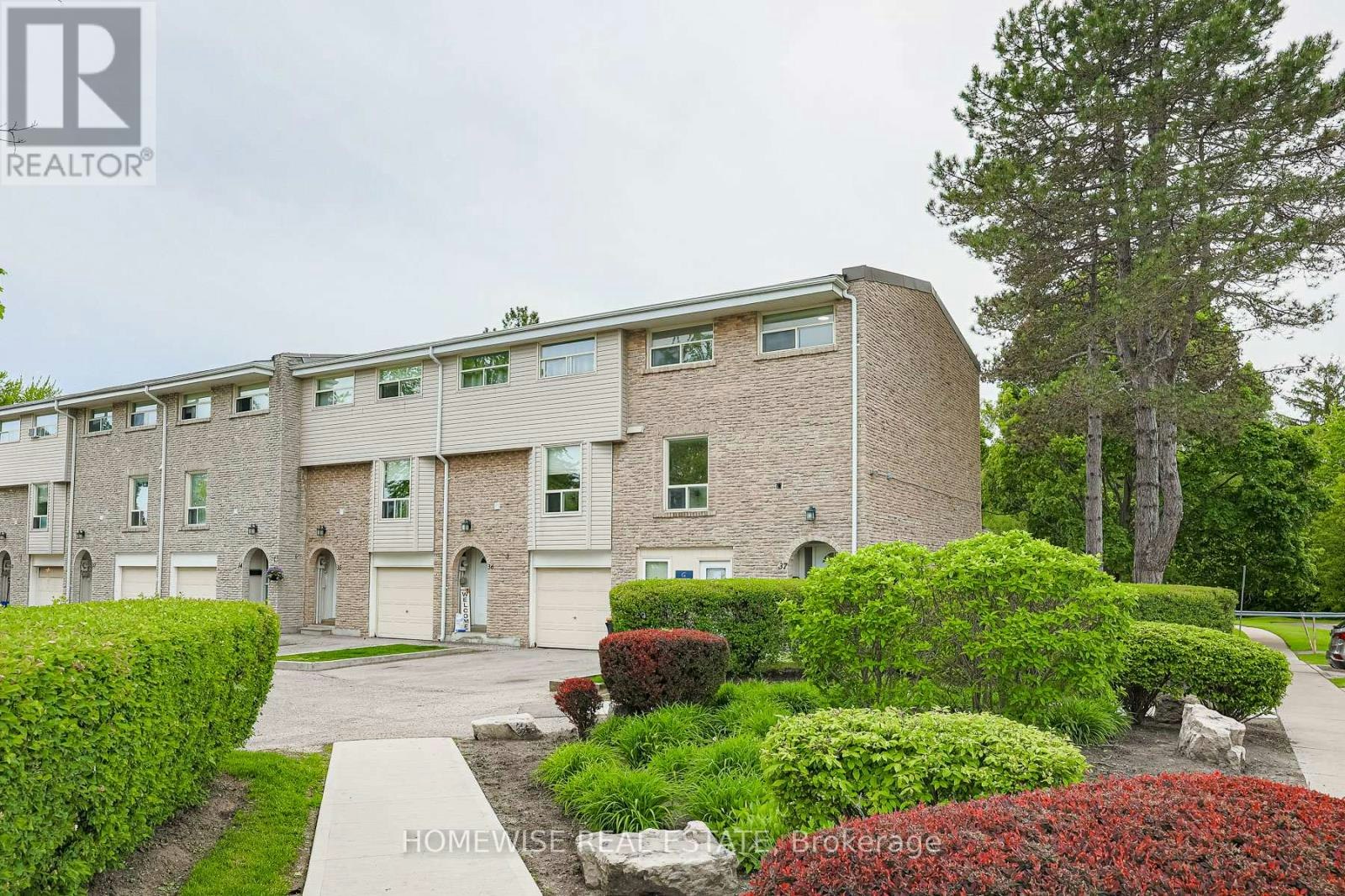 33-560 Waverly Street N, Oshawa, ON, L1J 5Y4 - 34