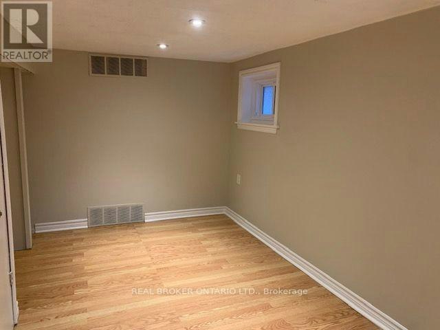 BSMT-988 Cosburn Avenue, Toronto, ON, M4C 2X1 - 5