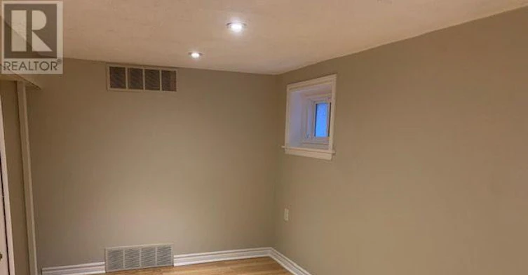 BSMT-988 Cosburn Avenue, Toronto, ON, M4C 2X1 - 5