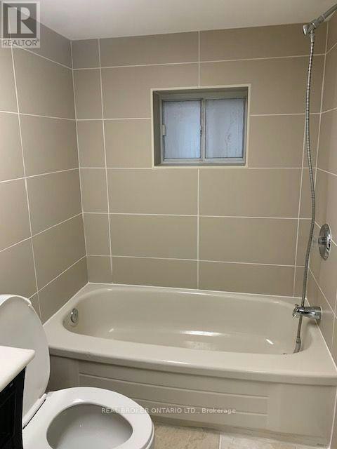 BSMT-988 Cosburn Avenue, Toronto, ON, M4C 2X1 - 11