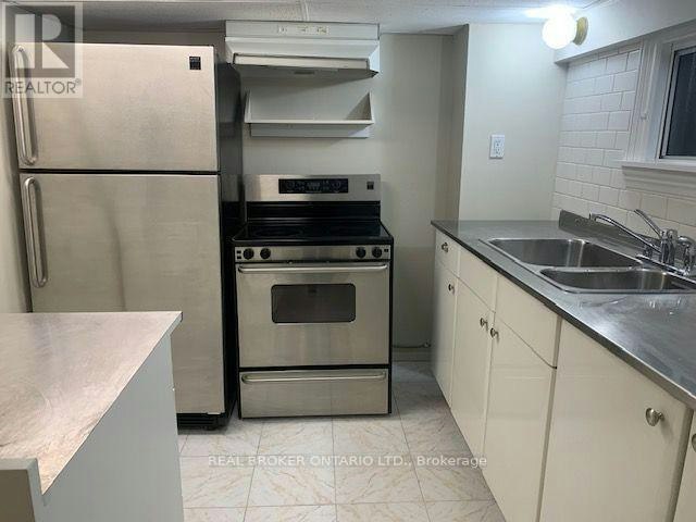 BSMT-988 Cosburn Avenue, Toronto, ON, M4C 2X1 - 7
