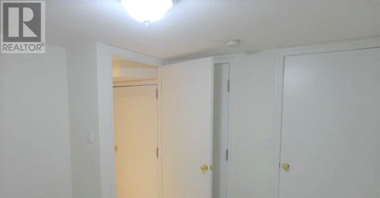 LOWER-190 Wineva Avenue, Toronto, ON, M4E 2T4 - 11
