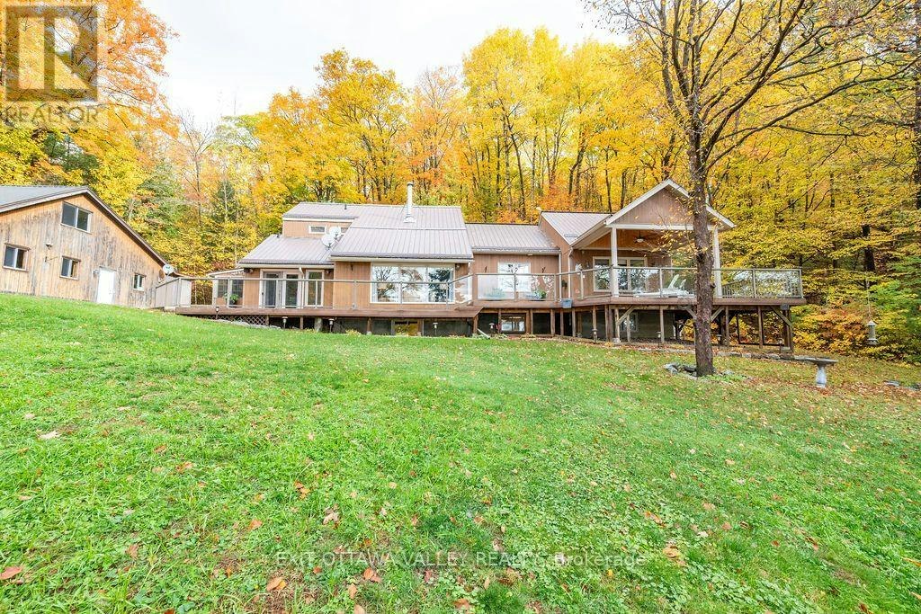 585B Two Mile Trail, Whitewater Region, ON, K8A 6W3