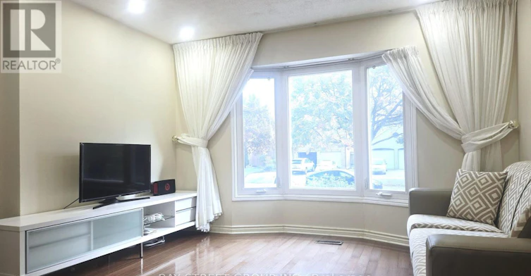 24 Beasley Drive, Richmond Hill, ON, L4C 7Z2 - 4