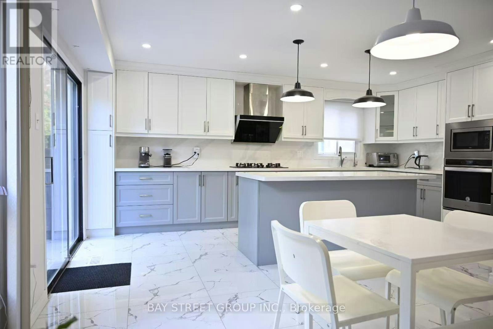 24 Beasley Drive, Richmond Hill, ON, L4C 7Z2 - 9