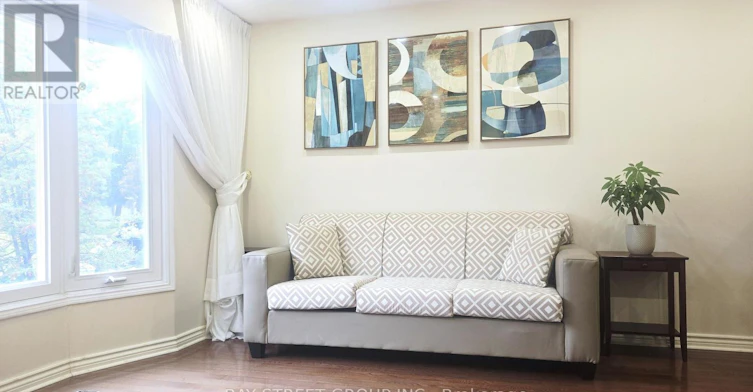 24 Beasley Drive, Richmond Hill, ON, L4C 7Z2 - 2