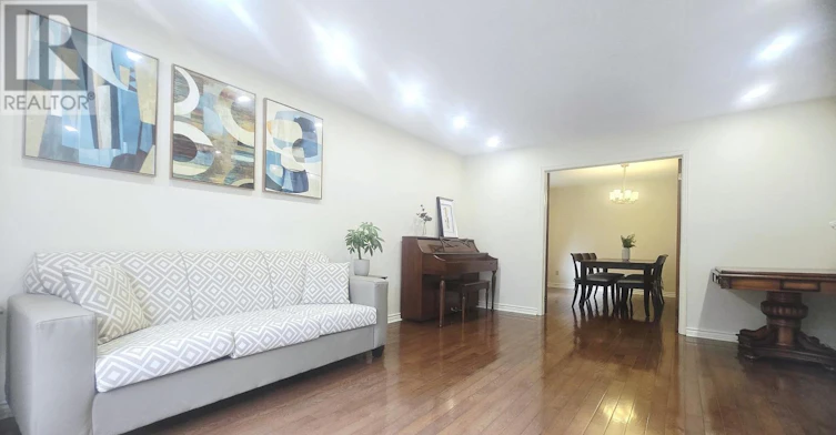 24 Beasley Drive, Richmond Hill, ON, L4C 7Z2 - 3