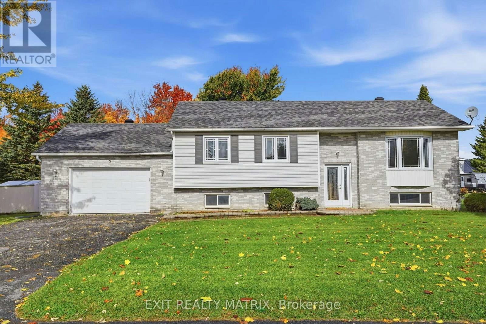 2 Maheu Street, Russell, ON, K0A 1W0