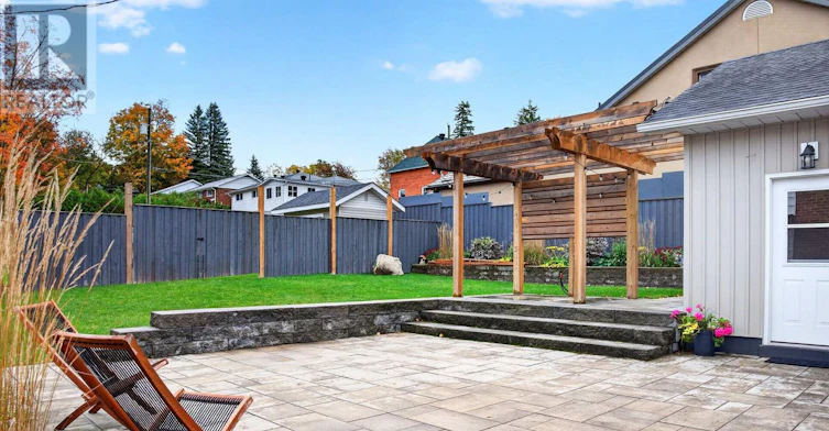 17 Peel Street, Penetanguishene, ON, L9M 1A5 - 23