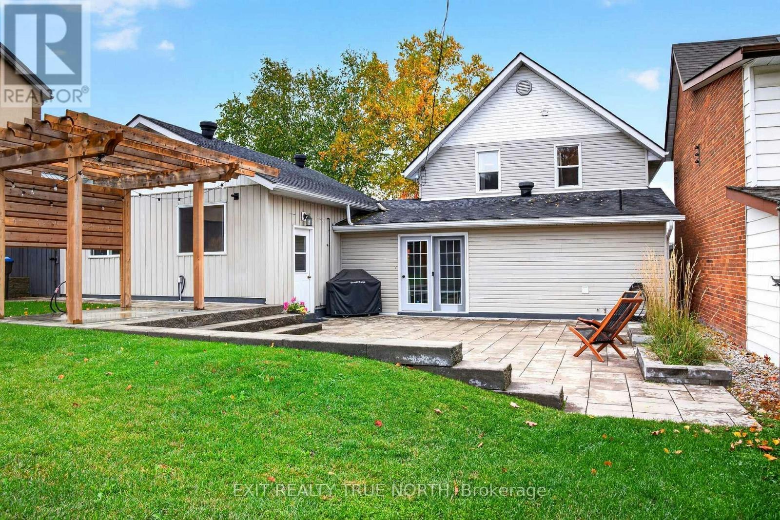 17 Peel Street, Penetanguishene, ON, L9M 1A5 - 24