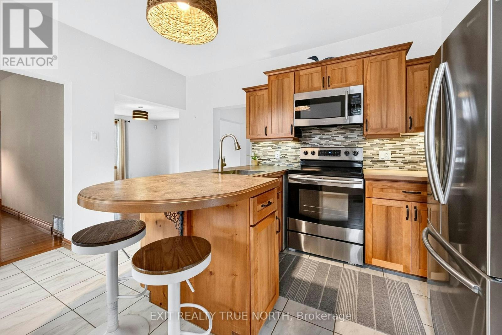 17 Peel Street, Penetanguishene, ON, L9M 1A5 - 9