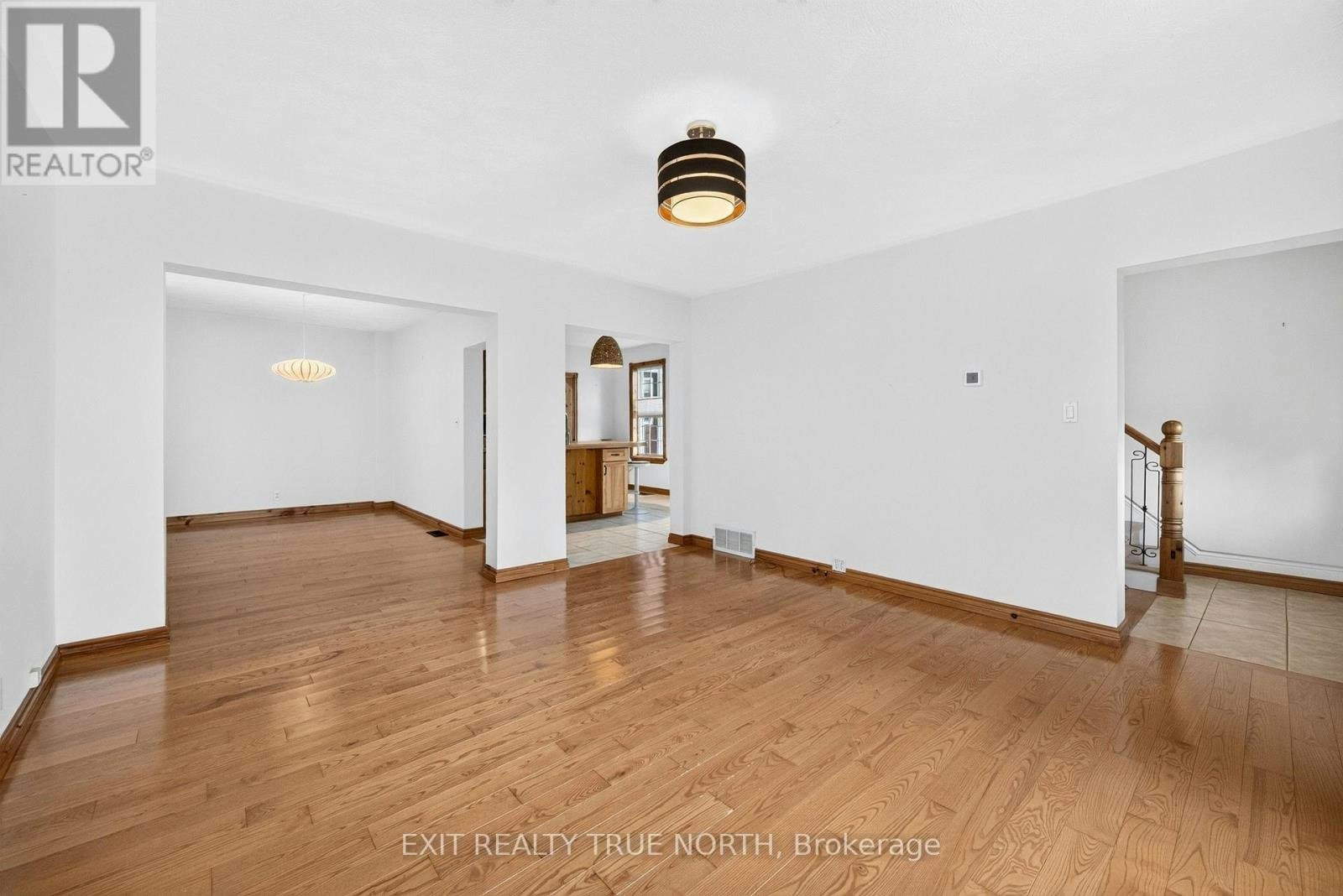 17 Peel Street, Penetanguishene, ON, L9M 1A5 - 14