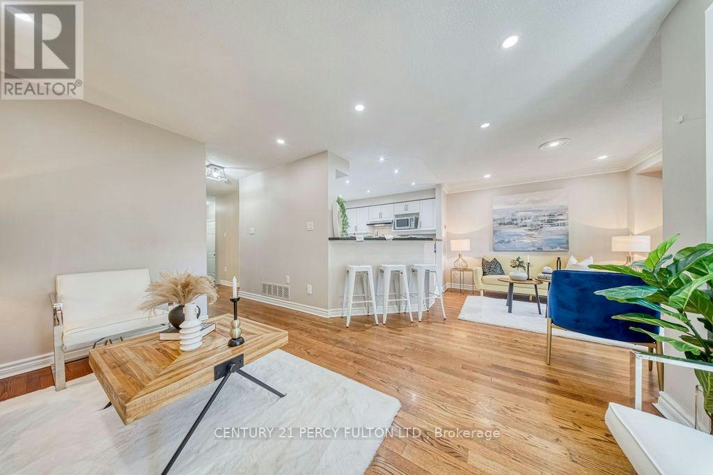 5522 Holbrook Road, Mississauga, ON, L5M 5G4 - 8