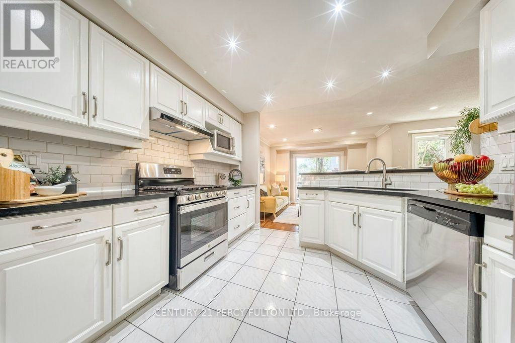 5522 Holbrook Road, Mississauga, ON, L5M 5G4 - 14