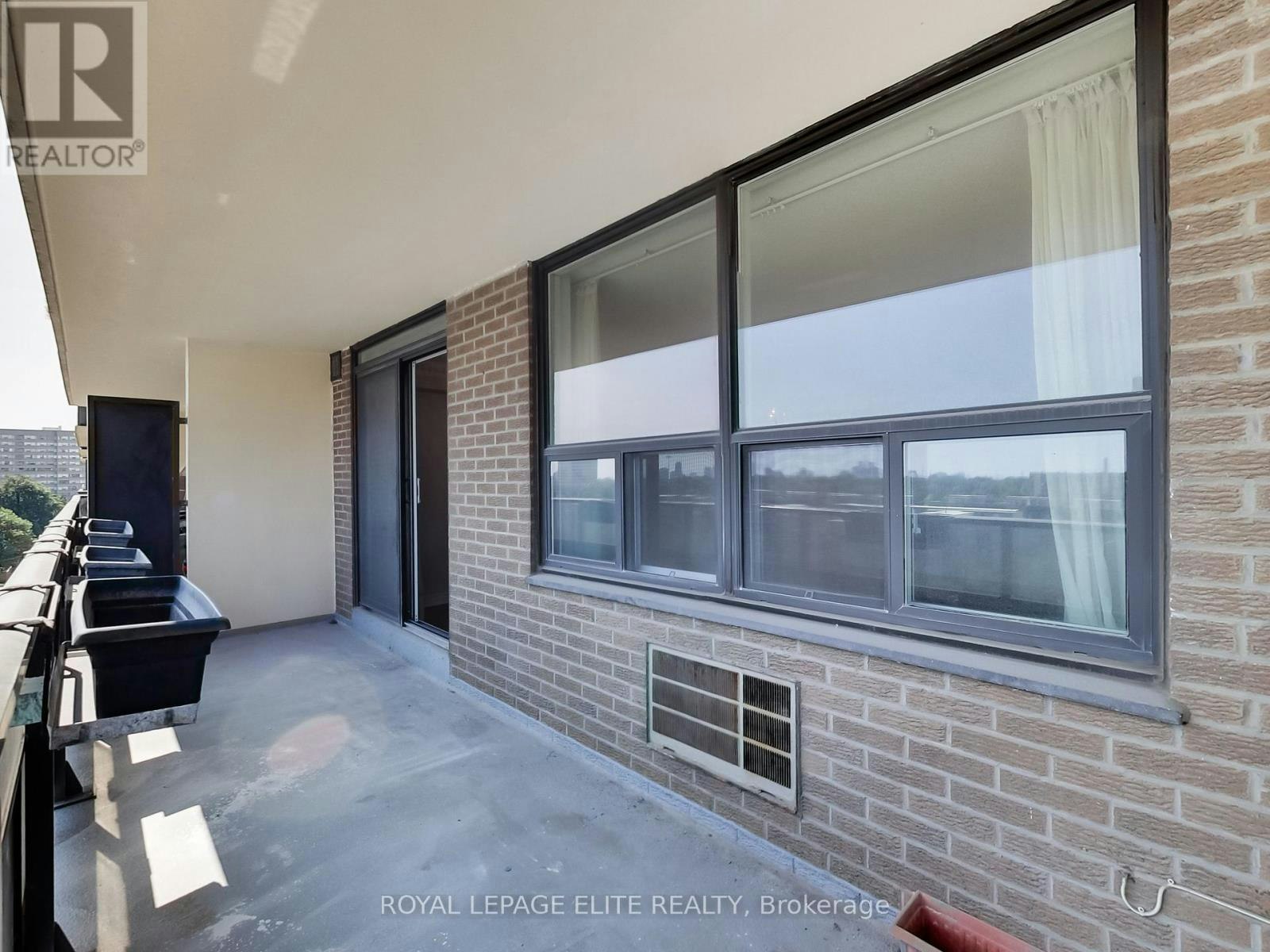 702-511 The West Mall Road, Toronto, ON, M9C 1G5 - 39