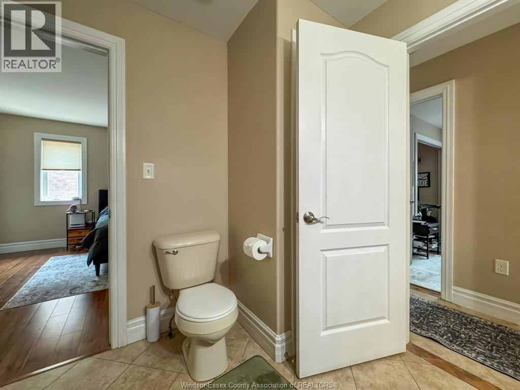 4583 Helsinki, Windsor, ON, N9G 0A6 - 15